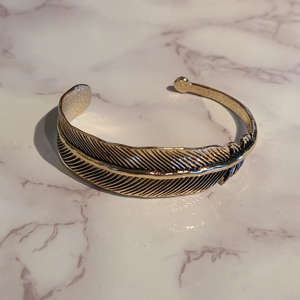 Adjustable Gold Metal Feather Bracelet